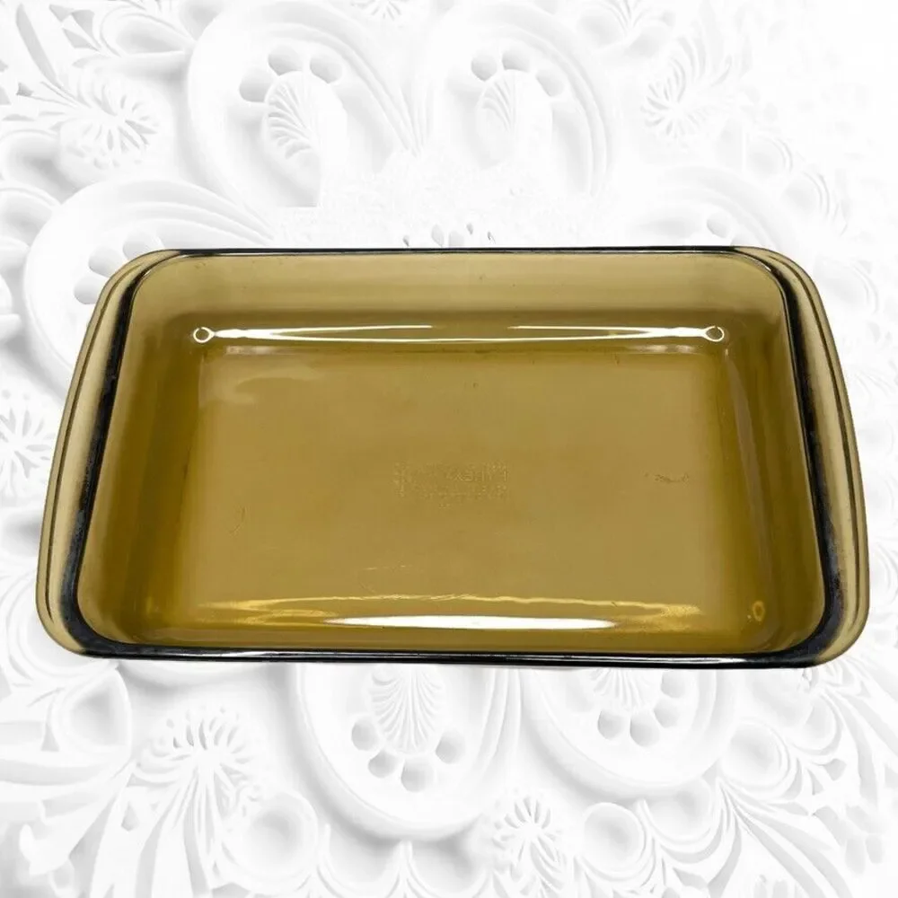 Pyrex Amber Brown 232-N UK Utility Glass Bakeware 11